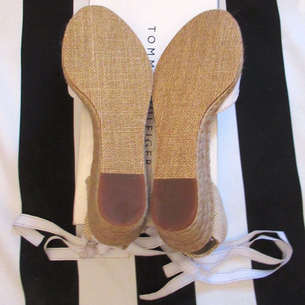 Tommy Hilfiger Regina Lace-Up Espadrilles - Picture 5 of 8